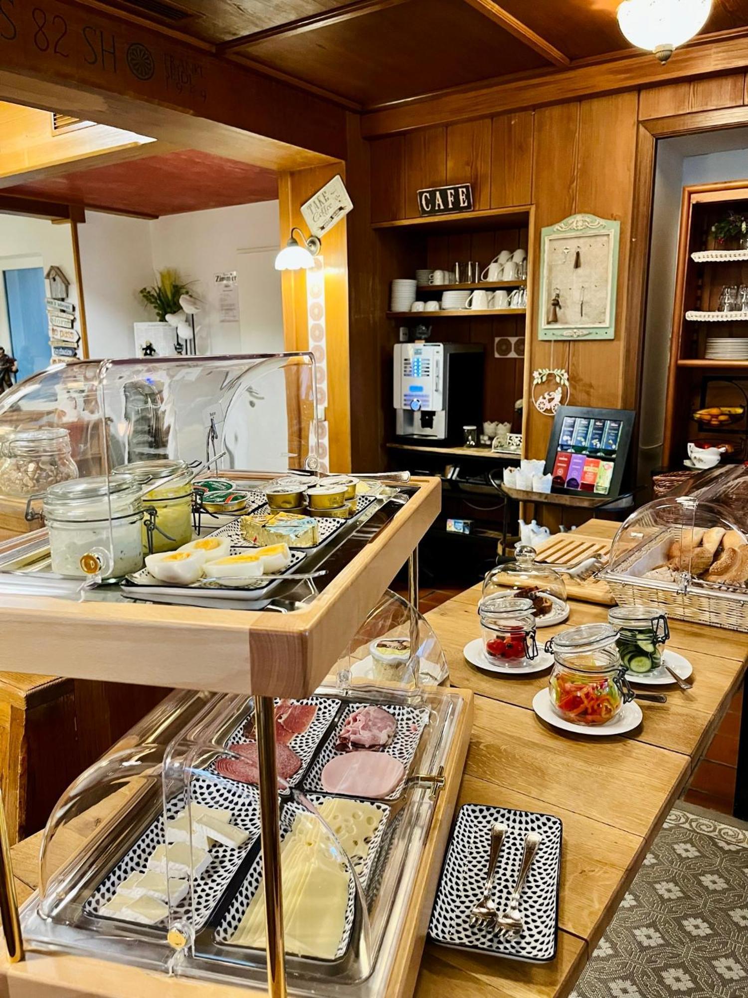 Athecada Fruehstueckspension Birkfeld Bagian luar foto